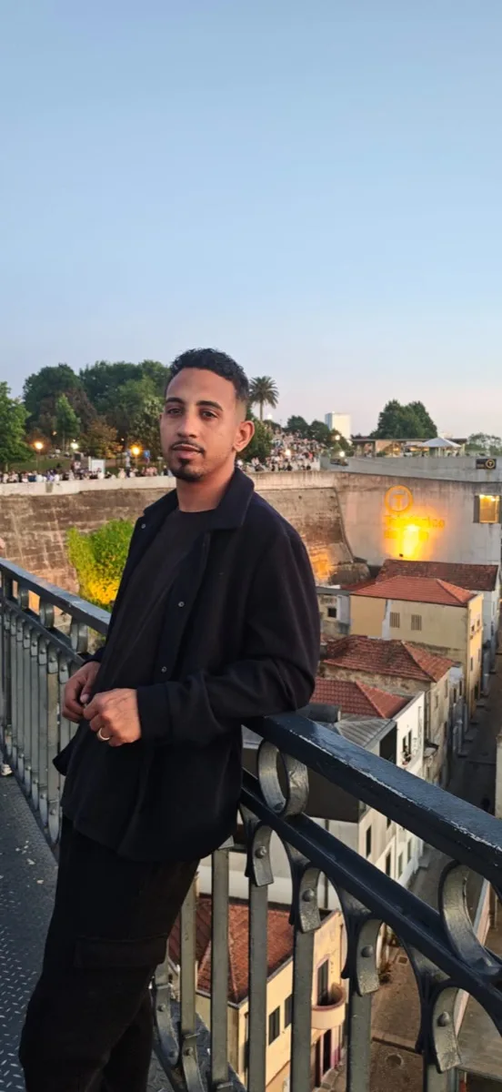 Gustavo – Membro da Equipa